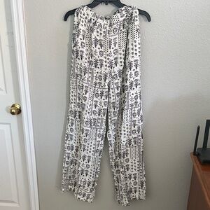 Chic Black and White Floral 2 piece set